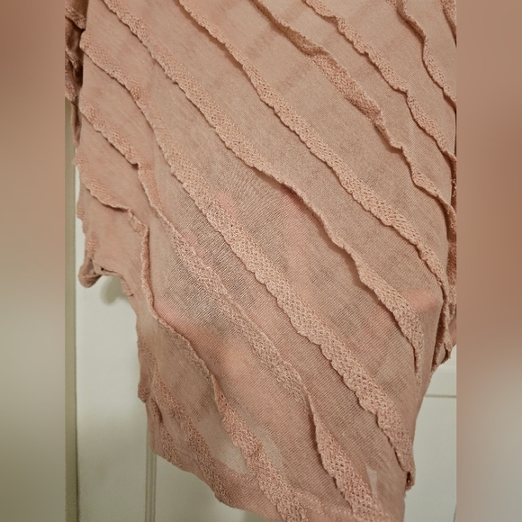 Semi-sheer batwing blouse M - Picture 4 of 9